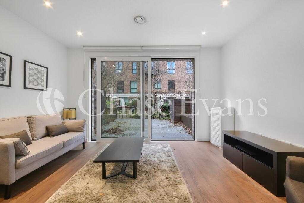 3 bed Detached for rent in Bermondsey. From Chase Evans - Elephant and Castle