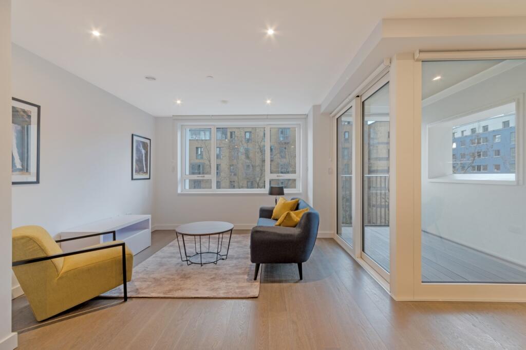 1 bed 1st Floor Flat for rent in Camberwell. From Chase Evans - Elephant and Castle