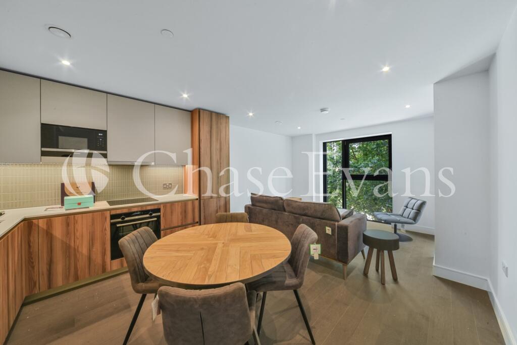 1 bed 1st Floor Flat for rent in London. From Chase Evans - Elephant and Castle