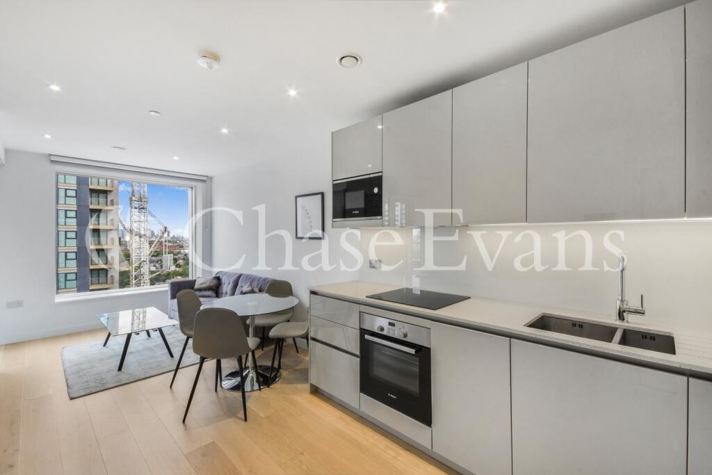4 bed 1st Floor Flat for rent in Camberwell. From Chase Evans - Elephant and Castle