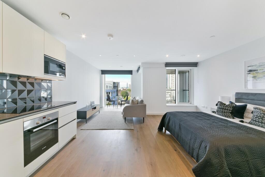 4 bed 1st Floor Flat for rent in Camberwell. From Chase Evans - Elephant and Castle 4 bed 1st Floor Flat for rent in Camberwell. From Chase Evans - Elephant and Castle