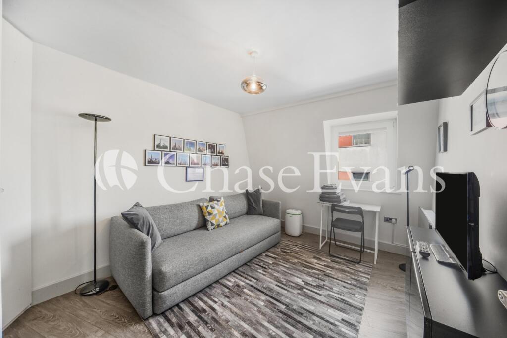 2 bed 1st Floor Flat for rent in Bermondsey. From Chase Evans - Elephant and Castle