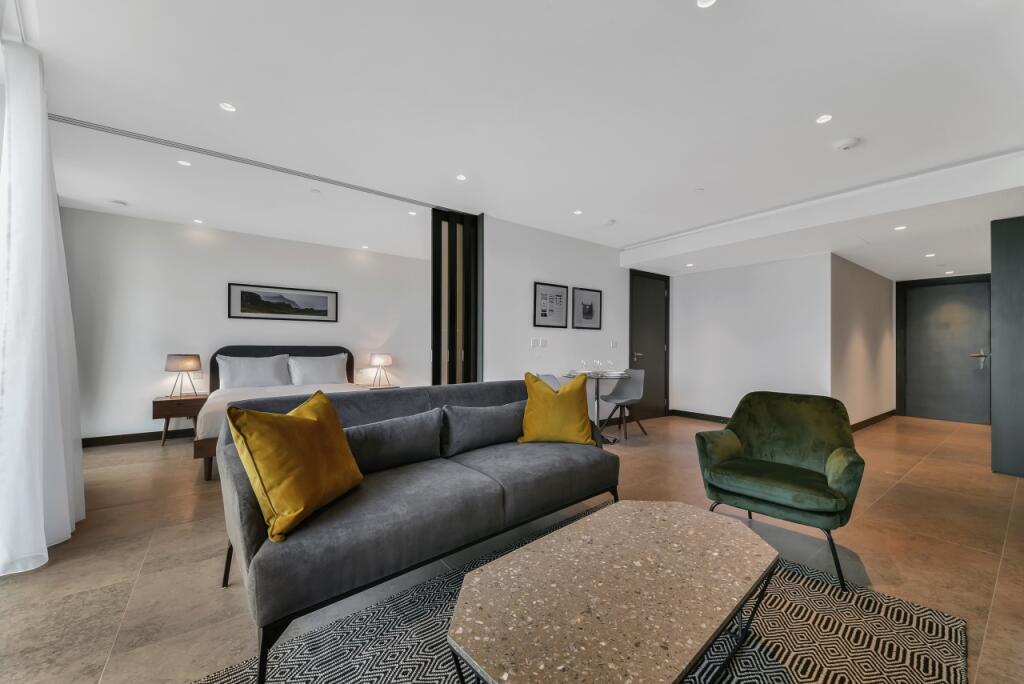 4 bed 1st Floor Flat for rent in Bermondsey. From Chase Evans - Elephant and Castle