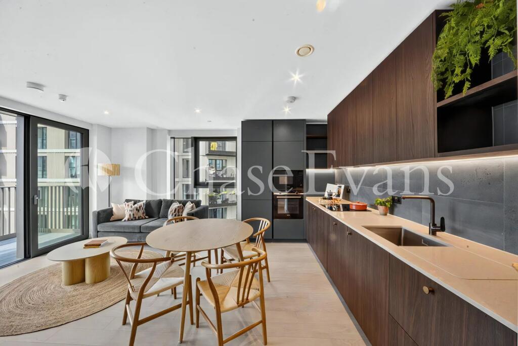 1 bed 1st Floor Flat for rent in Camberwell. From Chase Evans - Elephant and Castle