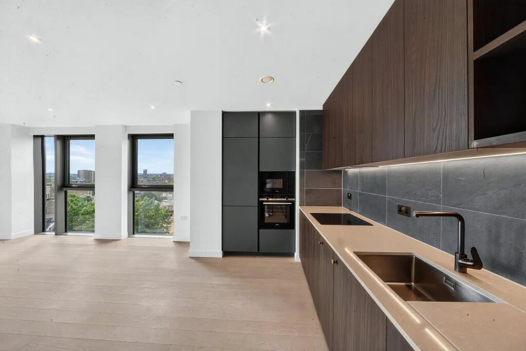 1 bed 1st Floor Flat for rent in Camberwell. From Chase Evans - Elephant and Castle 1 bed 1st Floor Flat for rent in Camberwell. From Chase Evans - Elephant and Castle