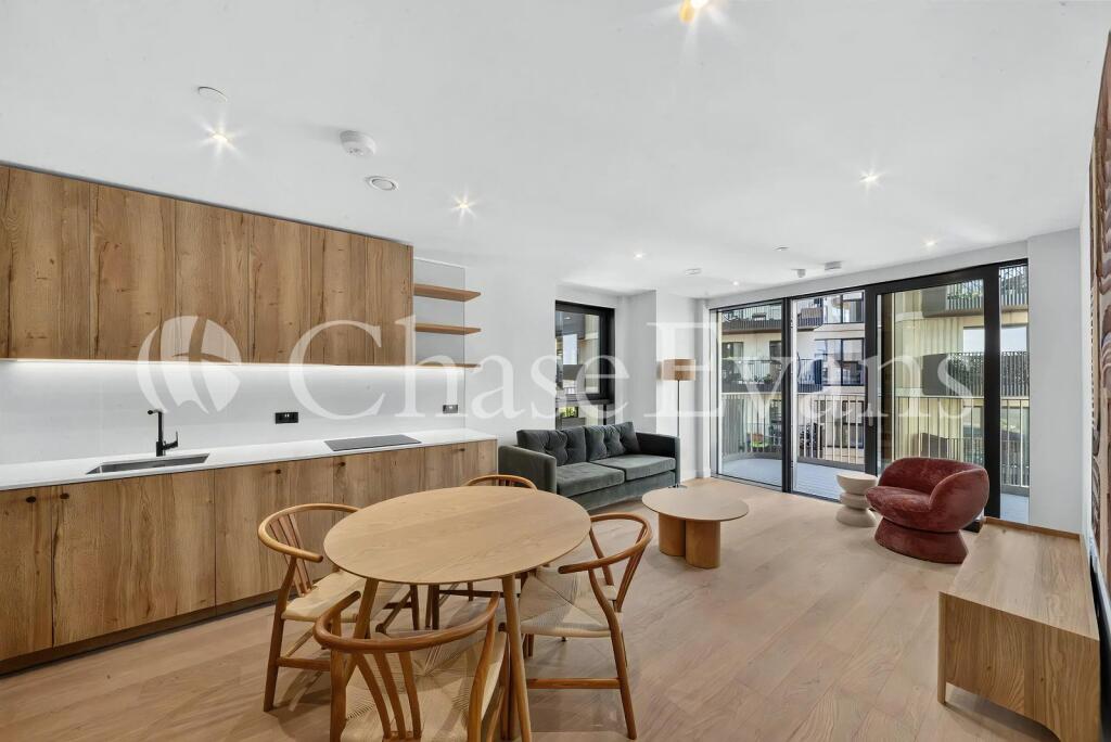 2 bed 1st Floor Flat for rent in Camberwell. From Chase Evans - Elephant and Castle