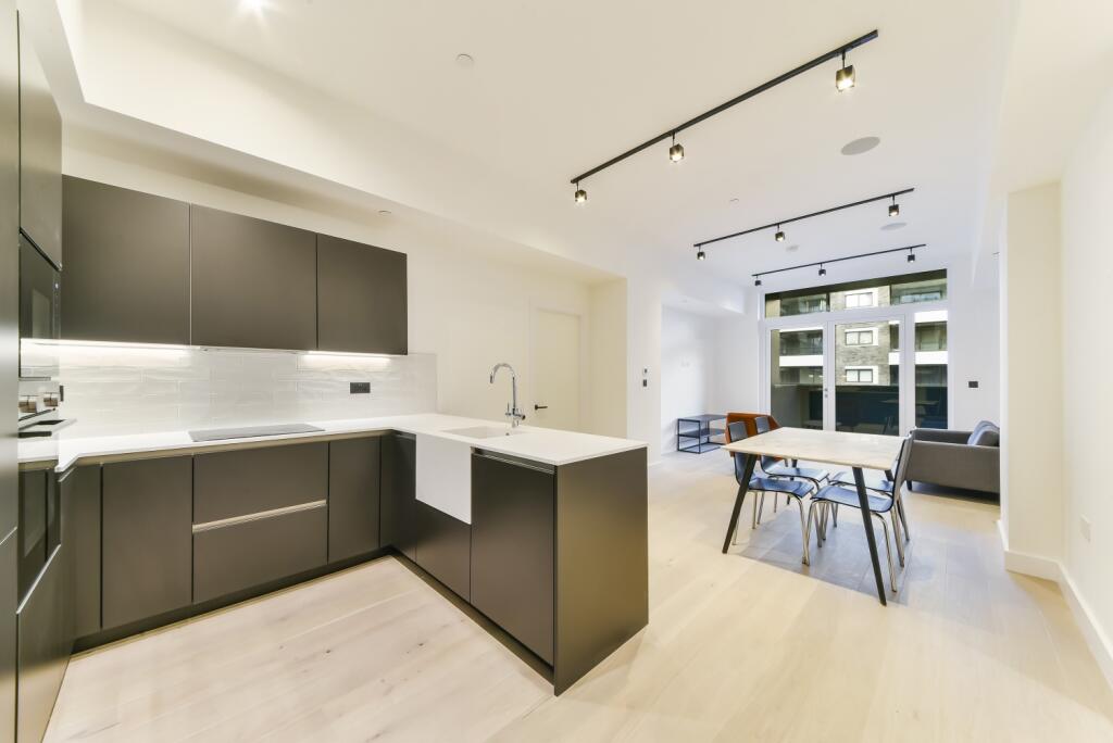 2 bed 1st Floor Flat for rent in London. From Chase Evans - Elephant and Castle 2 bed 1st Floor Flat for rent in London. From Chase Evans - Elephant and Castle