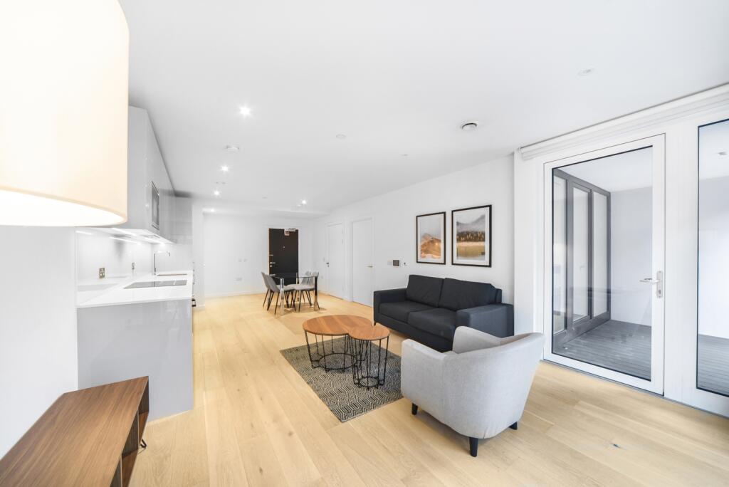 1 bed 1st Floor Flat for rent in London. From Chase Evans - Elephant and Castle