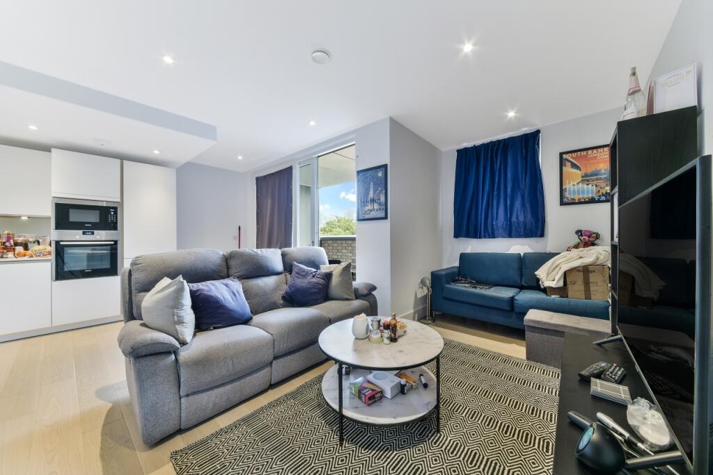 1 bed Apartment for rent in Poplar. From Chase Evans - Greenwich