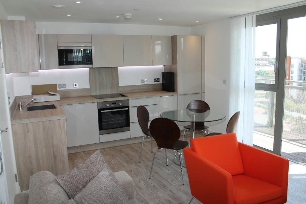 2 bed Apartment for rent in Lewisham. From Chase Evans - Greenwich