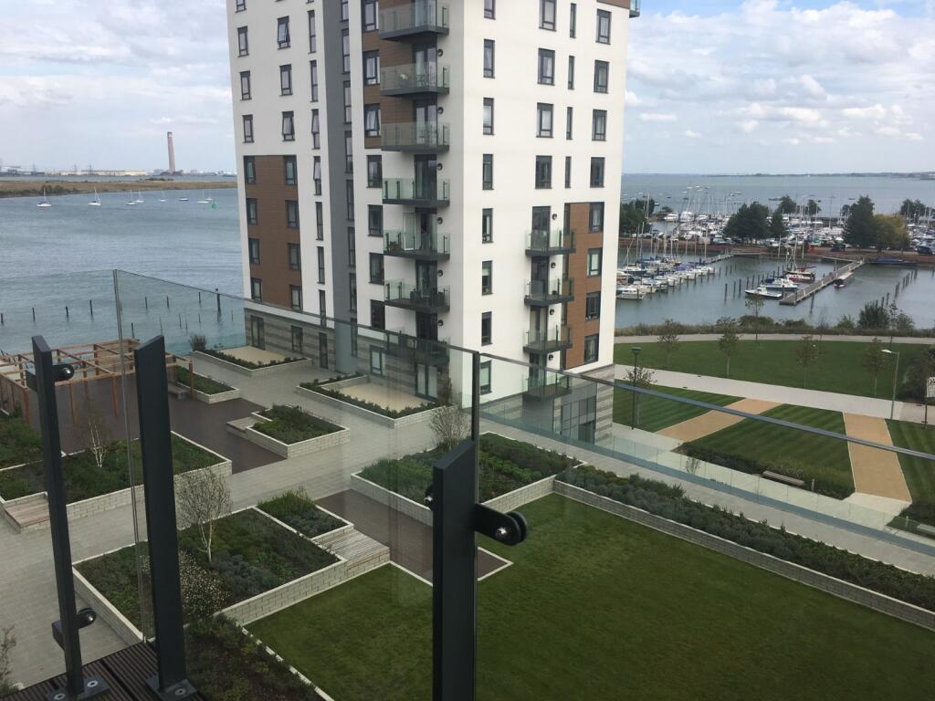 1 bed 1st Floor Flat for rent in Bredhurst. From Chase Evans - Greenwich