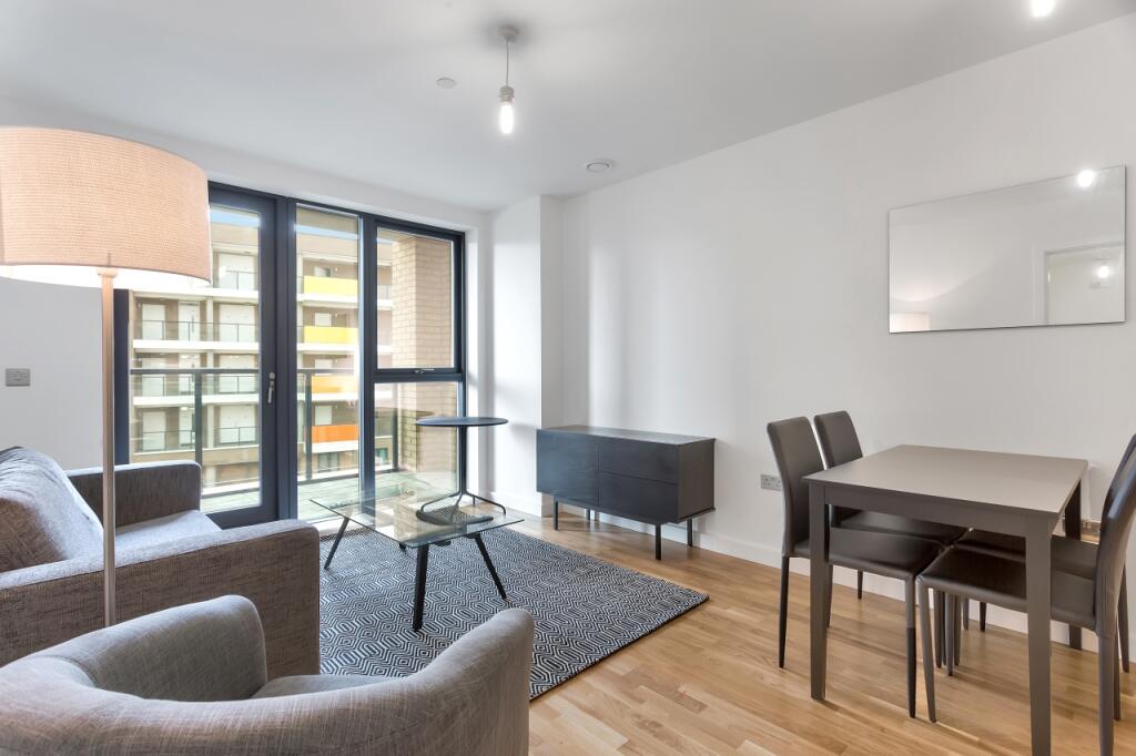 2 bed 1st Floor Flat for rent in London. From Chase Evans - Greenwich