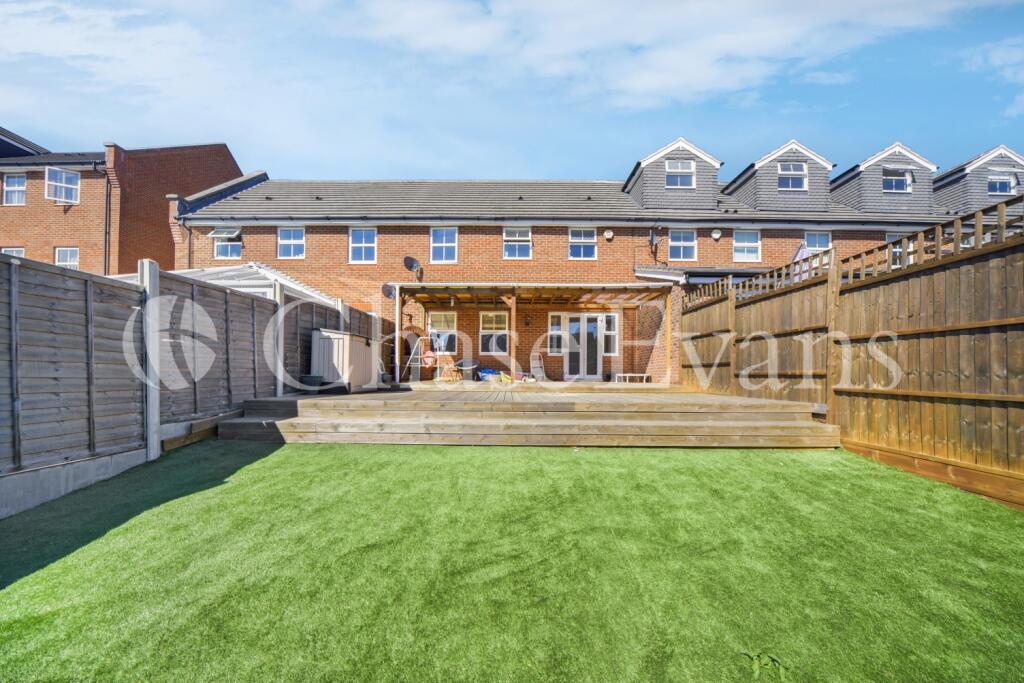 3 bed Mid Terraced House for rent in Woolwich. From Chase Evans - Greenwich 3 bed Mid Terraced House for rent in Woolwich. From Chase Evans - Greenwich