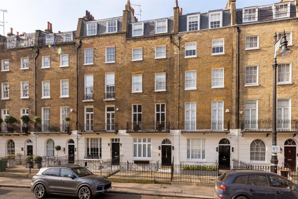 5 bed Mid Terraced House for rent in Chelsea. From Chatterton Rees - London