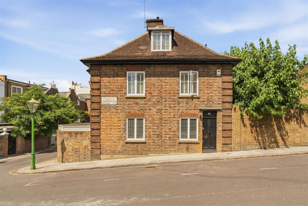 5 bed End of Terrace for rent in Kensington. From Chatterton Rees - London 5 bed End of Terrace for rent in Kensington. From Chatterton Rees - London