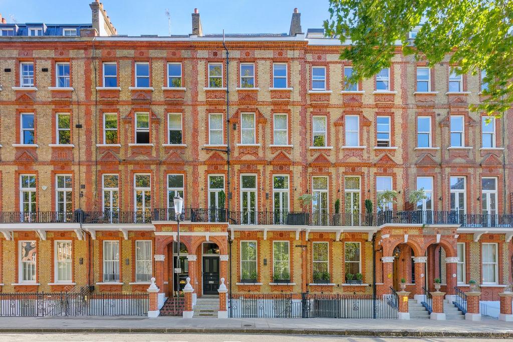 2 bed Detached for rent in London. From Chatterton Rees - London 2 bed Detached for rent in London. From Chatterton Rees - London