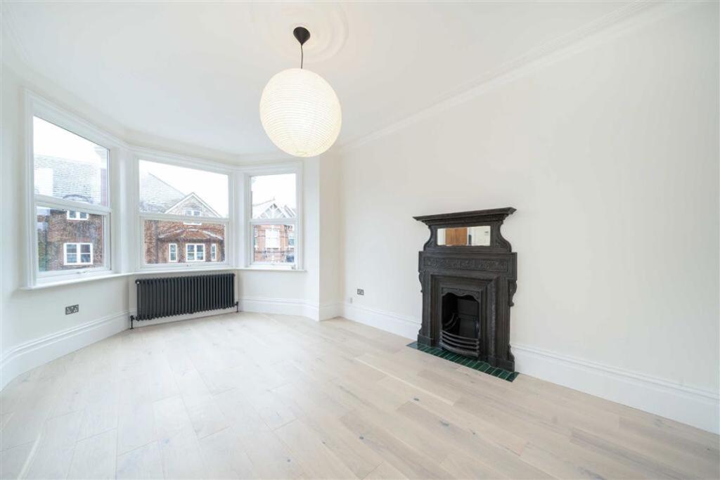 1 bed 1st Floor Flat for rent in Willesden. From Chelsea Square - Cricklewood