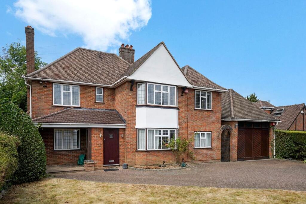 5 bed Detached for rent in Amersham. From Christopher Edwards - Rayners Lane - Pinner