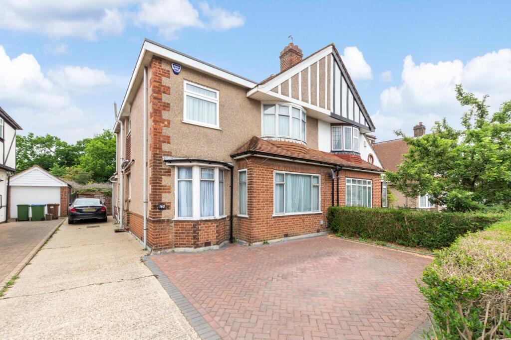 5 bed Semi Detached for rent in Sidcup. From Christopher Russell - Sidcup - The Oval