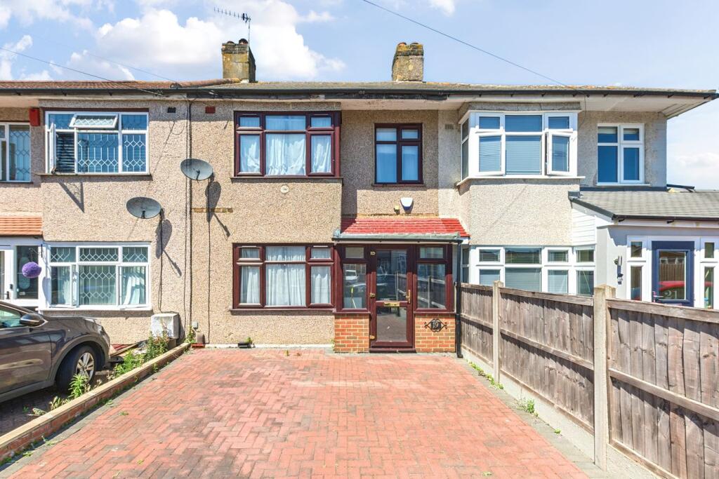 3 bed Semi Detached for rent in Erith. From Christopher Russell - Sidcup - The Oval