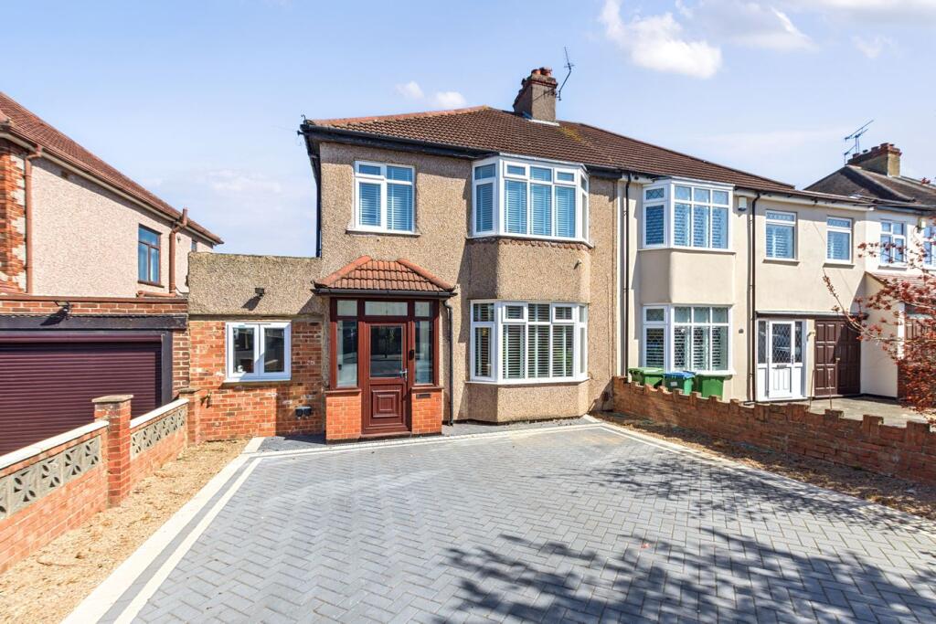 4 bed Semi Detached for rent in Sidcup. From Christopher Russell - Sidcup - The Oval