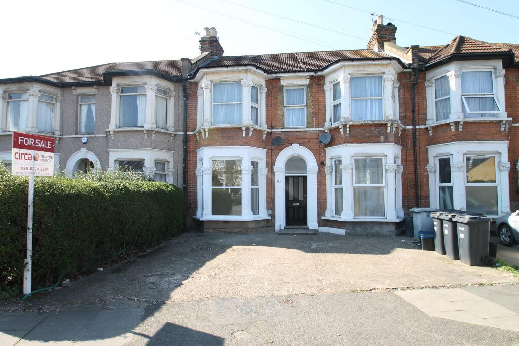 1 bed House (unspecified) for rent in Ilford. From Circa Residential Property - South Woodford