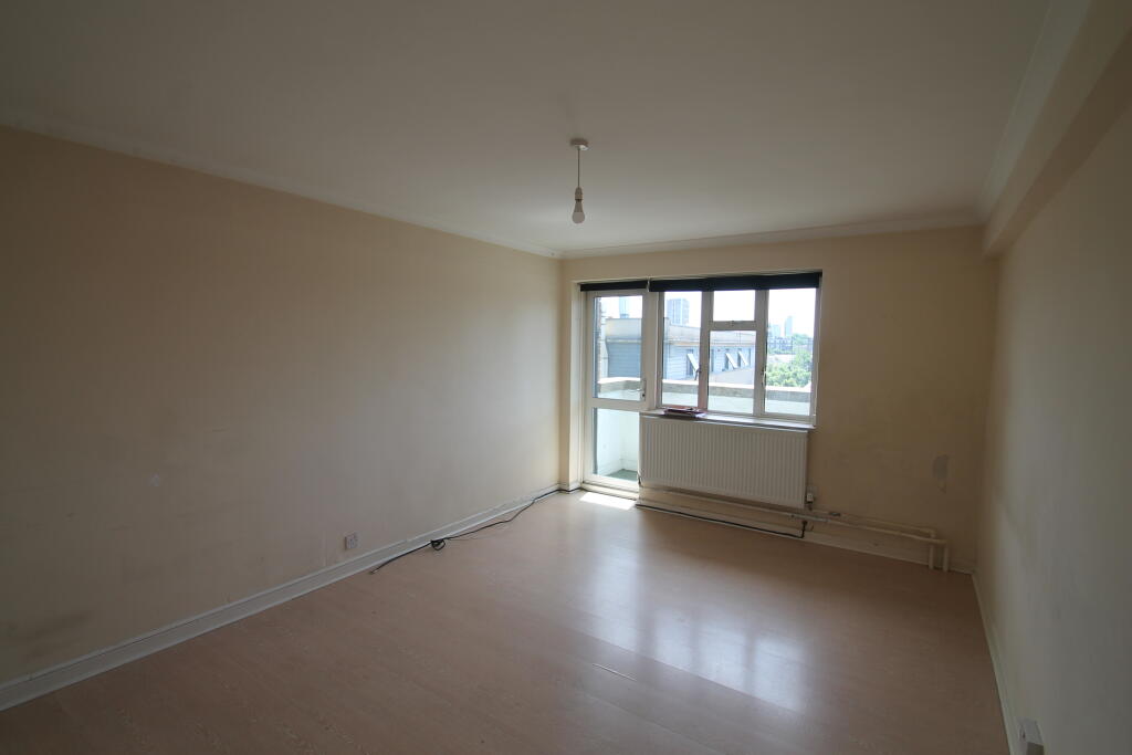 1 bed 1st Floor Flat for rent in Stepney. From Circa Residential Property - South Woodford