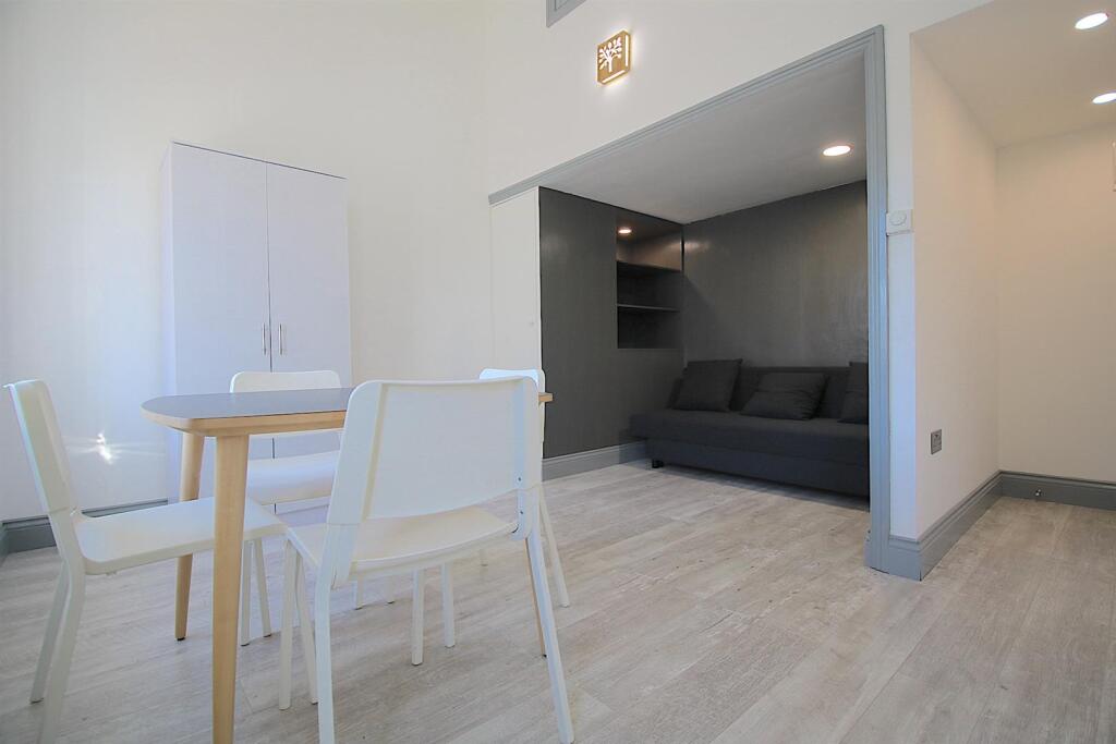 4 bed Studio for rent in London. From CITY REALTOR LIMITED - London 4 bed Studio for rent in London. From CITY REALTOR LIMITED - London