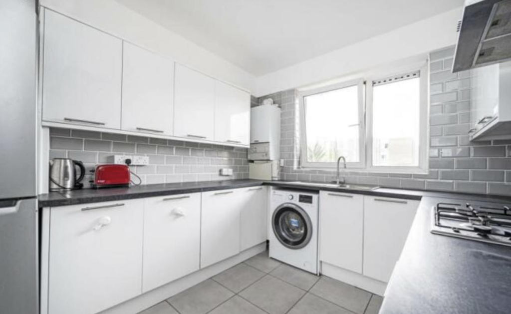 4 bed 1st Floor Flat for rent in London. From CITY REALTOR LIMITED - London