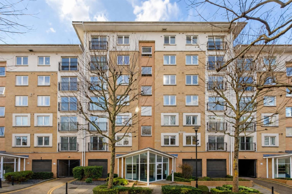 2 bed 1st Floor Flat for rent in London. From CITY REALTOR LIMITED - London