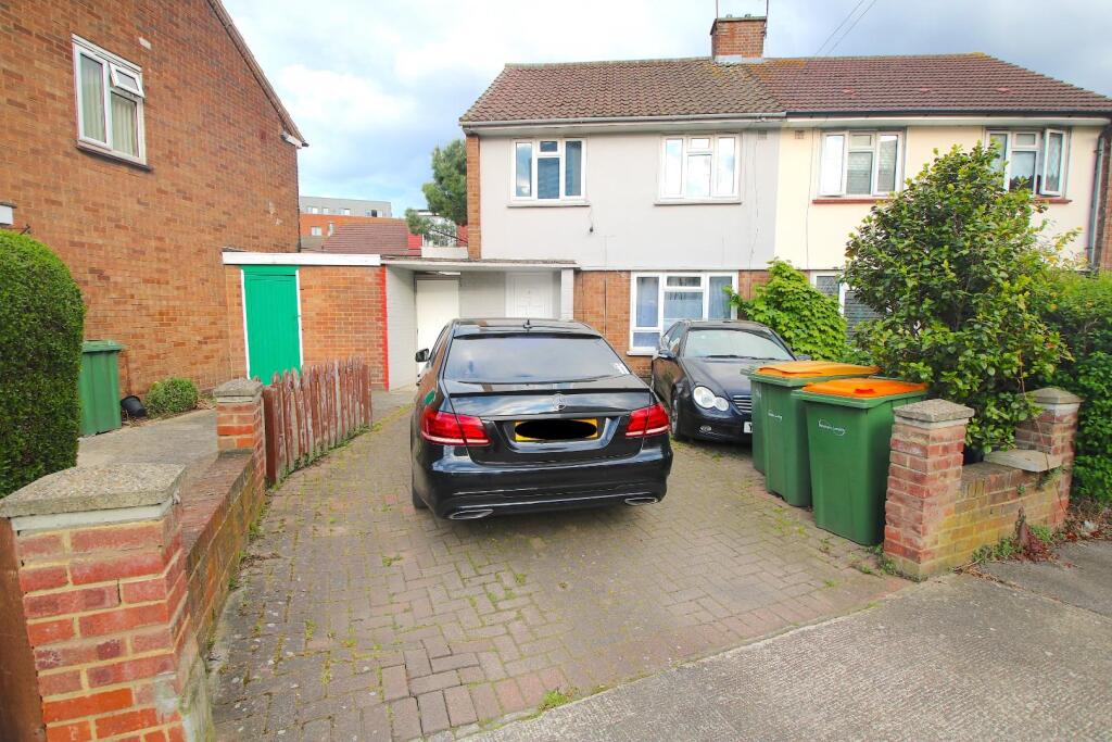 5 bed Detached for rent in West Ham. From CITY REALTOR LIMITED - London