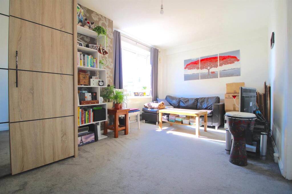 1 bed 1st Floor Flat for rent in London. From CITY REALTOR LIMITED - London
