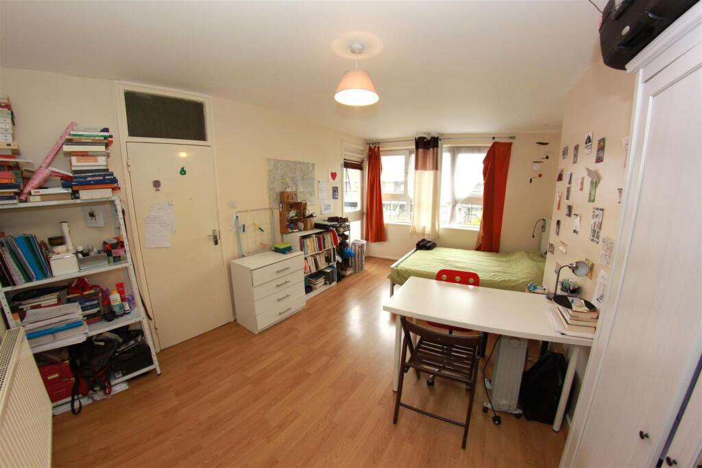 4 bed 1st Floor Flat for rent in London. From CITY REALTOR LIMITED - London