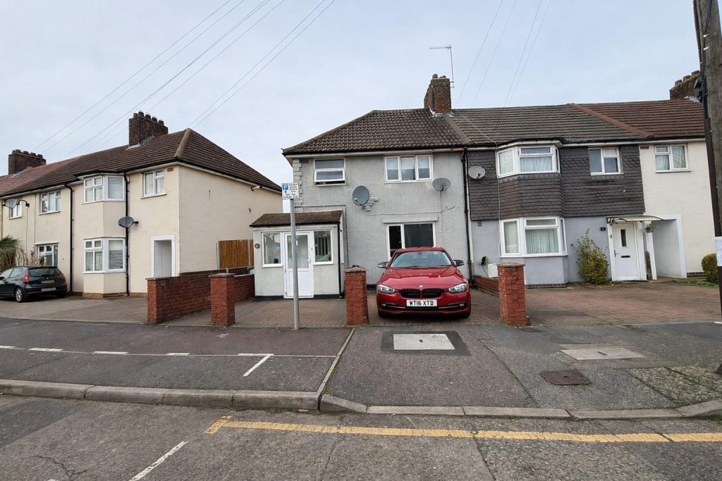 2 bed End of Terrace for rent in Barking. From CITY REALTOR LIMITED - London 2 bed End of Terrace for rent in Barking. From CITY REALTOR LIMITED - London