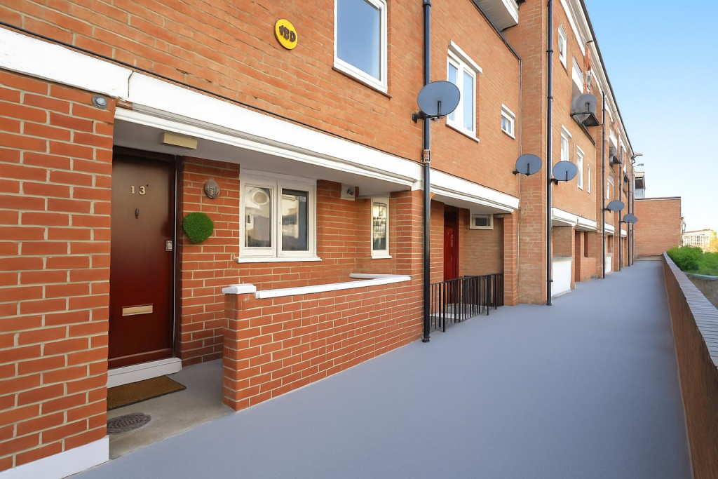 3 bed Detached for rent in Bow. From CITY REALTOR LIMITED - London 3 bed Detached for rent in Bow. From CITY REALTOR LIMITED - London