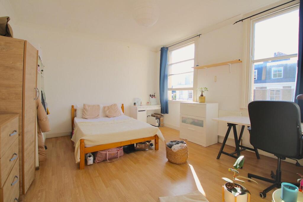 3 bed 1st Floor Flat for rent in London. From CITY REALTOR LIMITED - London