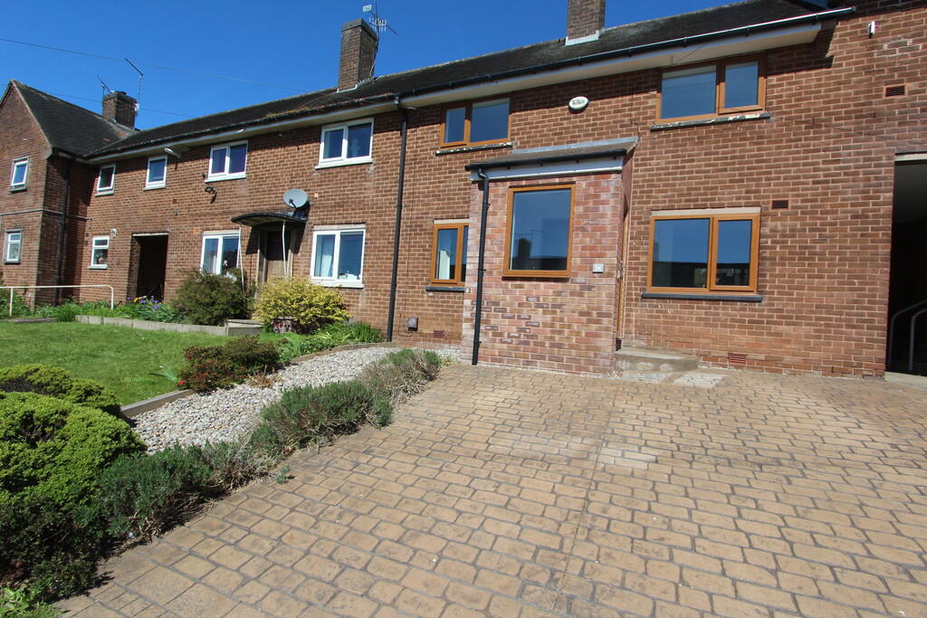 2 bed Mid Terraced House for rent in Dronfield. From Chadwicks Estate Agents - Sheffield