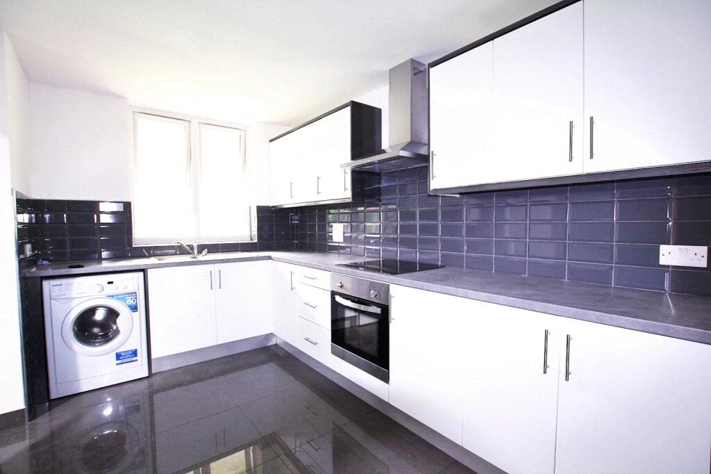 3 bed Apartment for rent in Bermondsey. From Claremont Estates - London