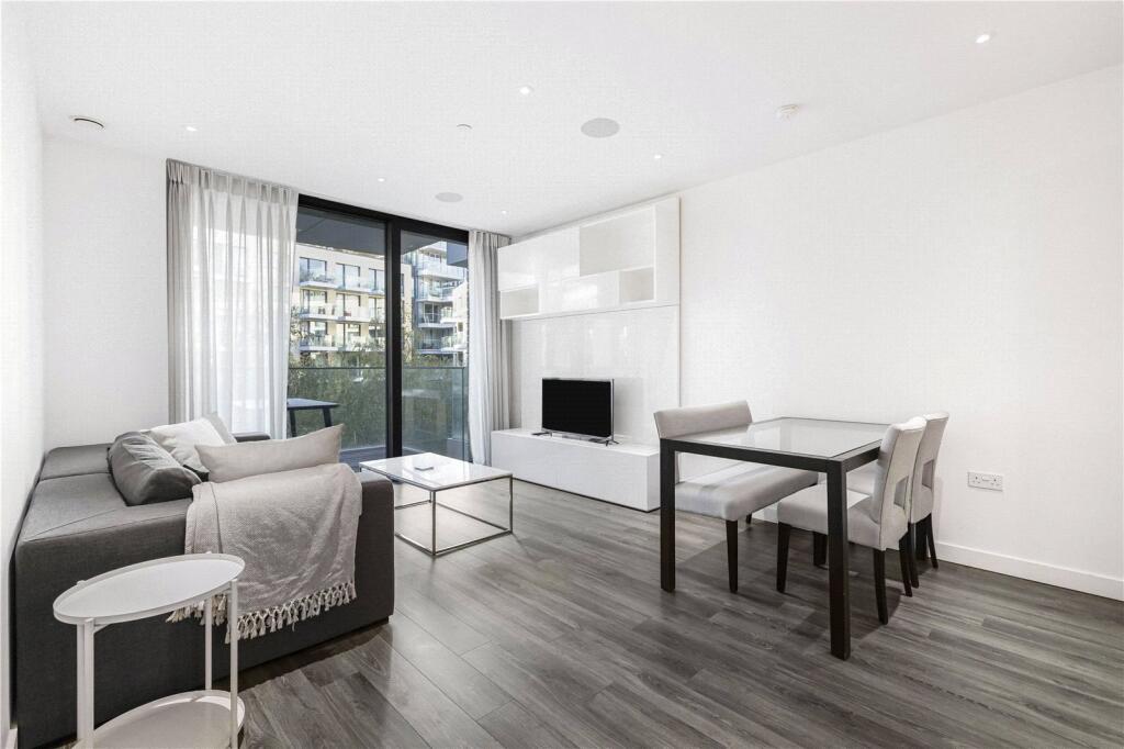 2 bed Apartment for rent in Stepney. From Claremont Estates - London 2 bed Apartment for rent in Stepney. From Claremont Estates - London