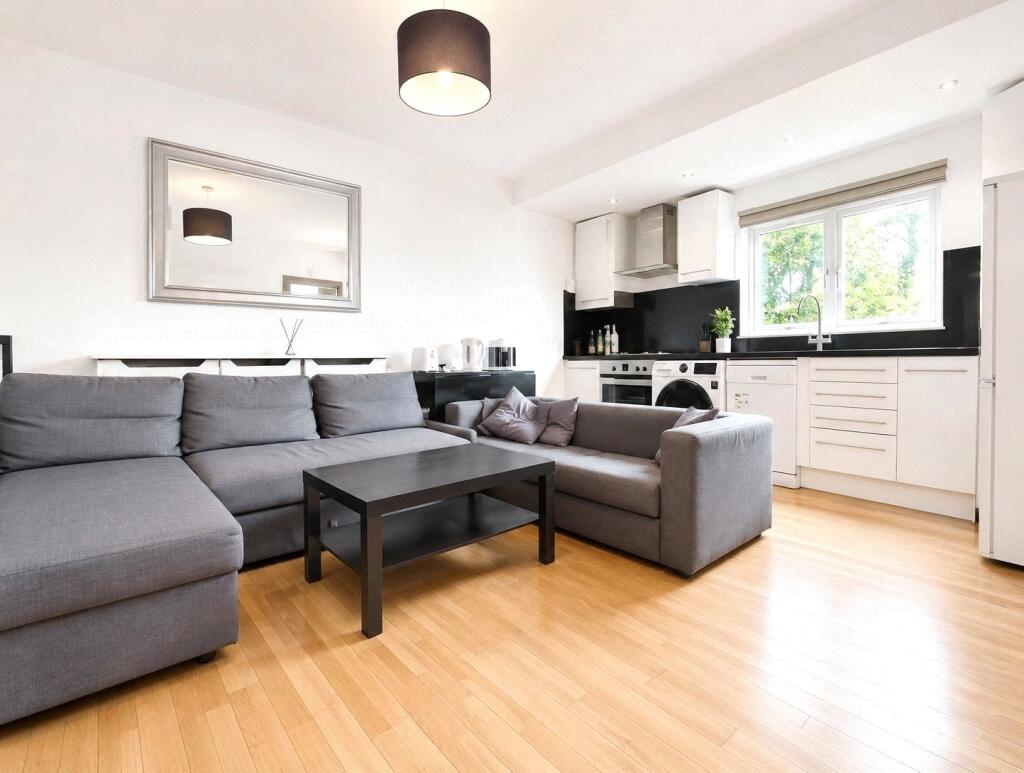 2 bed Apartment for rent in Stepney. From Claremont Estates - London