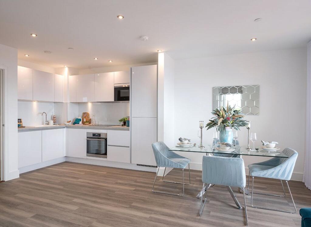 2 bed Apartment for rent in Southall. From Claremont Estates - London 2 bed Apartment for rent in Southall. From Claremont Estates - London