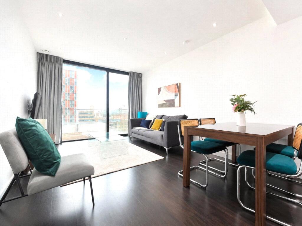 2 bed Apartment for rent in Stepney. From Claremont Estates - London