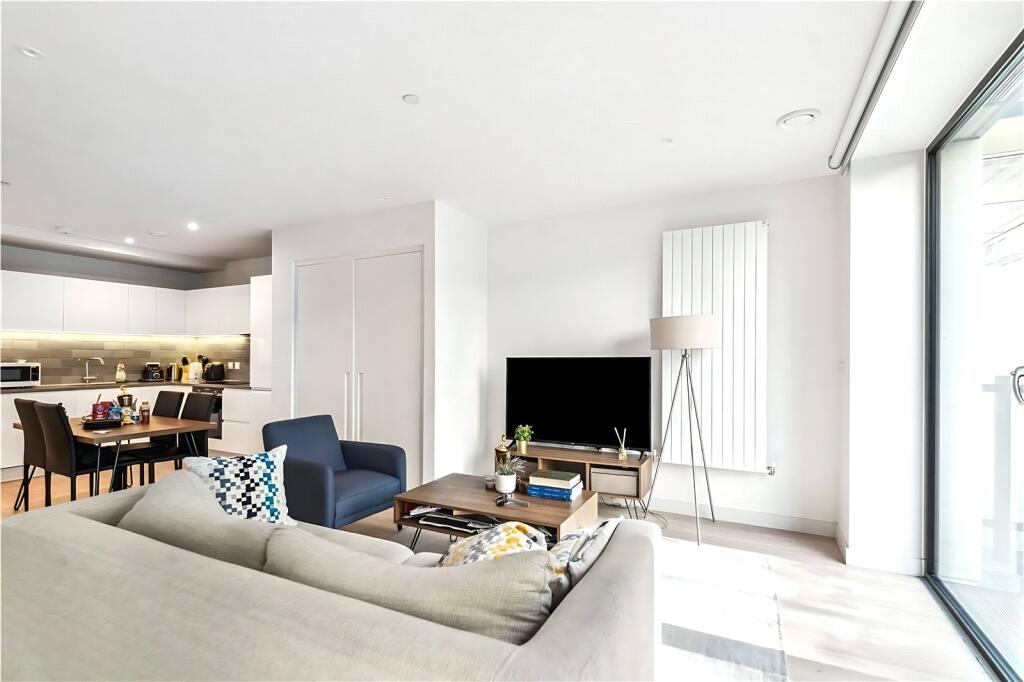 4 bed Apartment for rent in Woolwich. From Claremont Estates - London 4 bed Apartment for rent in Woolwich. From Claremont Estates - London