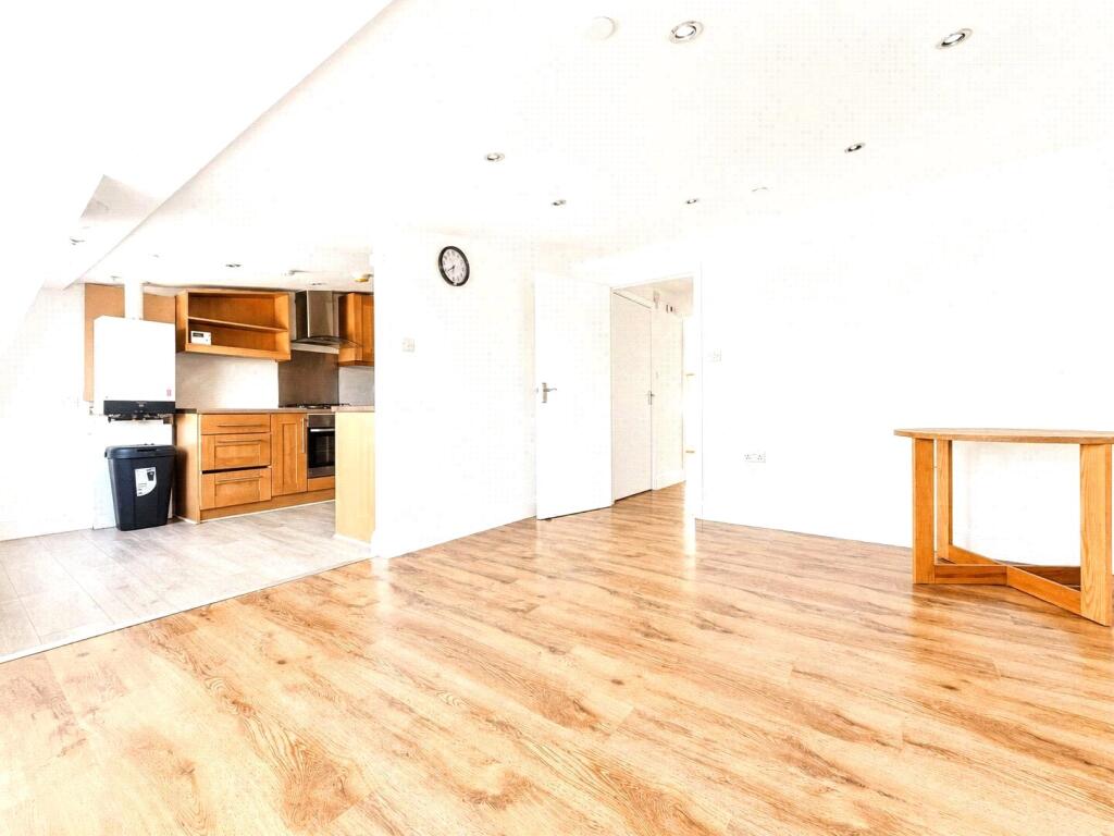 2 bed Apartment for rent in West Ham. From Claremont Estates - London 2 bed Apartment for rent in West Ham. From Claremont Estates - London