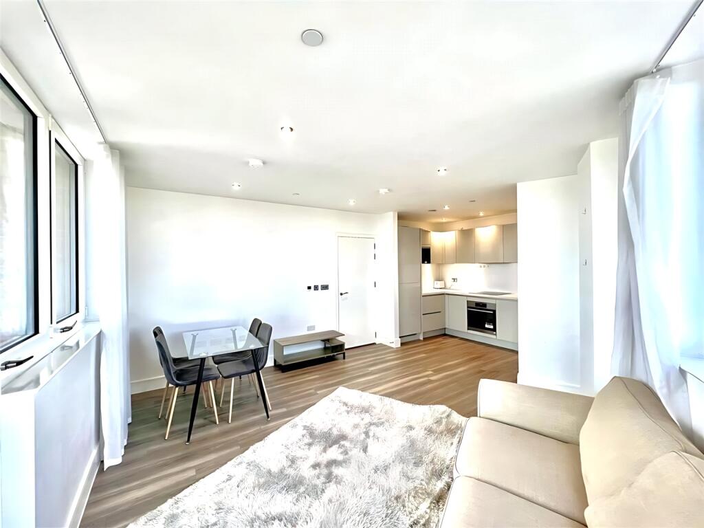 2 bed Apartment for rent in Southall. From Claremont Estates - London 2 bed Apartment for rent in Southall. From Claremont Estates - London
