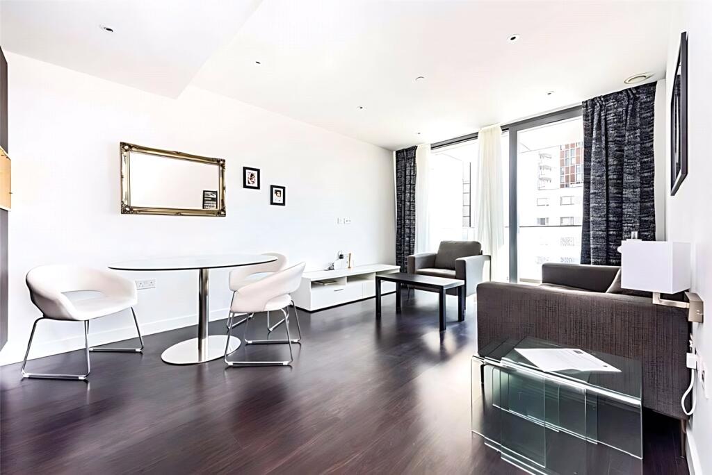 2 bed Apartment for rent in Stepney. From Claremont Estates - London