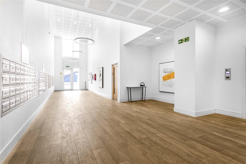 2 bed Apartment for rent in Southall. From Claremont Estates - London
