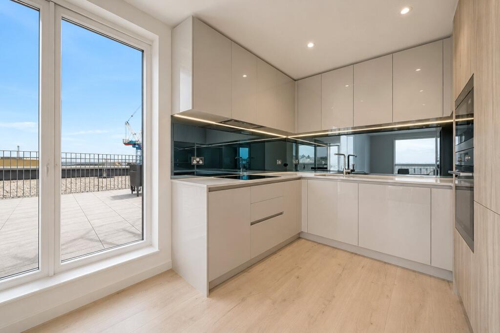 2 bed Apartment for rent in Hornsey. From Claremont Estates - London
