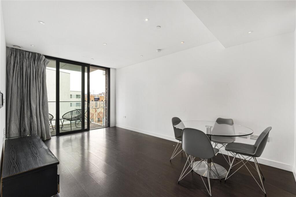 2 bed Apartment for rent in Stepney. From Claremont Estates - London