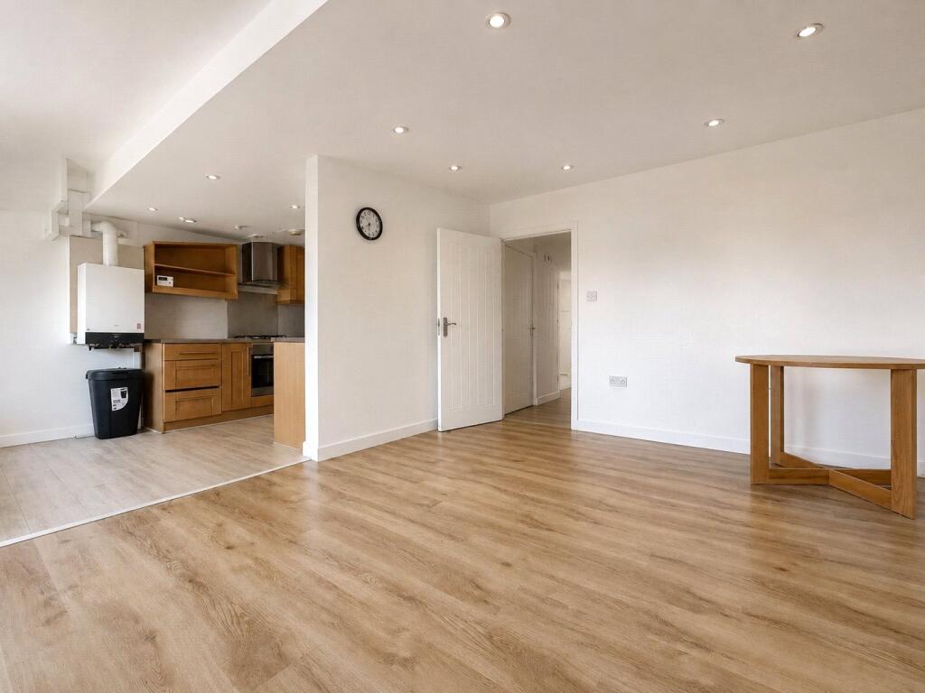 2 bed Apartment for rent in London. From Claremont Estates - London